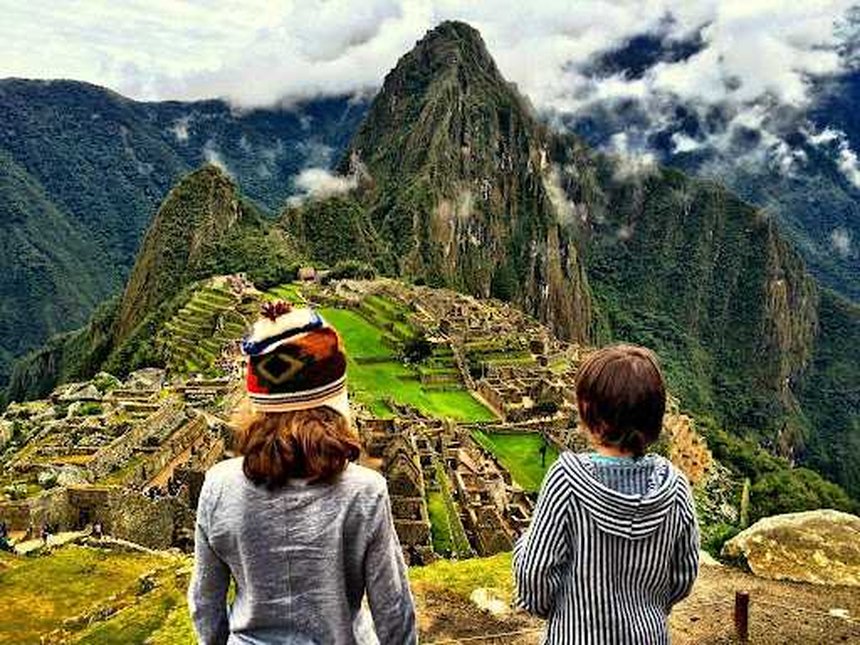 MACHUPICCHU WITH KIDS