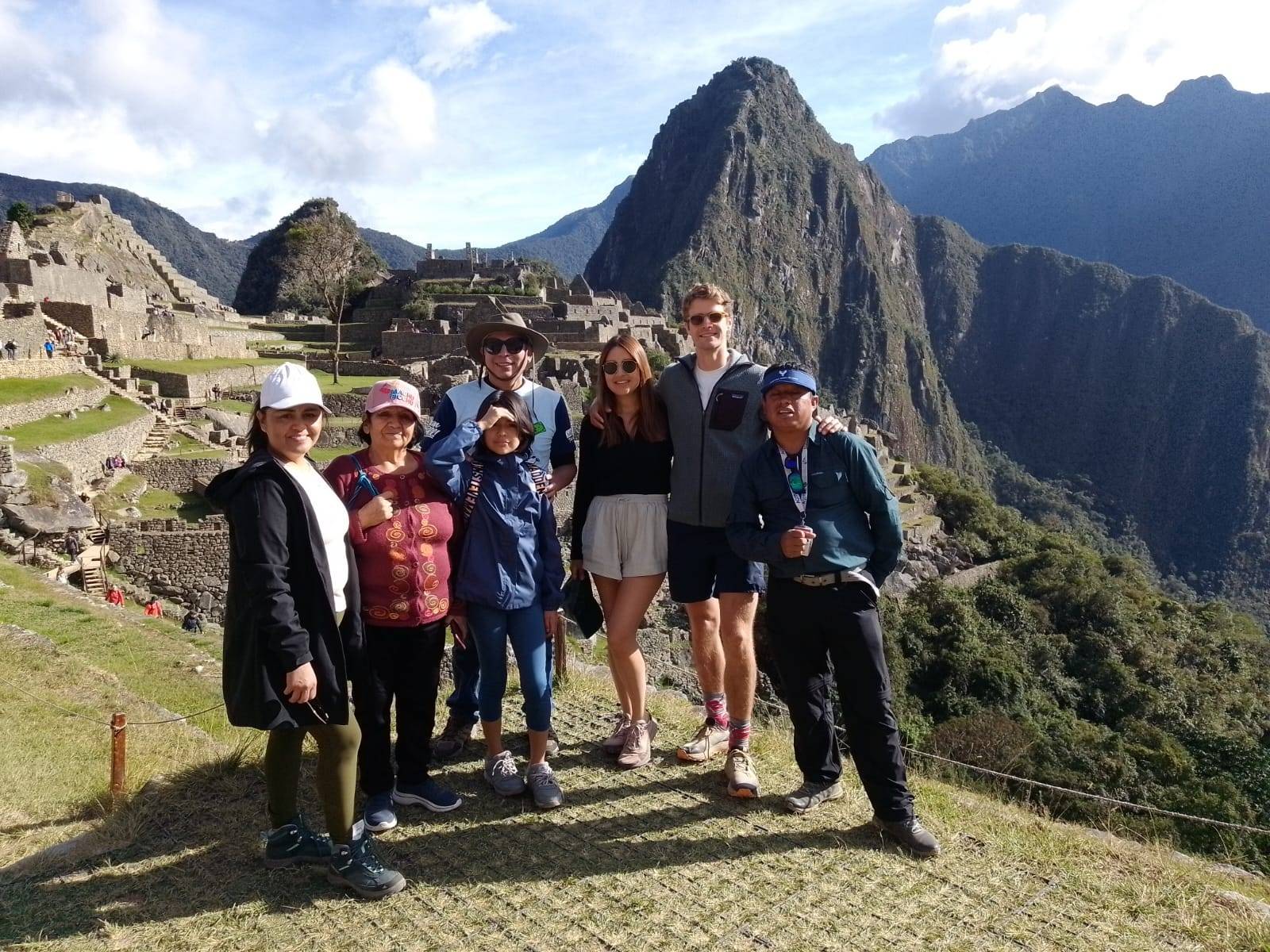 Sacred Valley + Classic Inca Trail 5 Days / 4 Nights